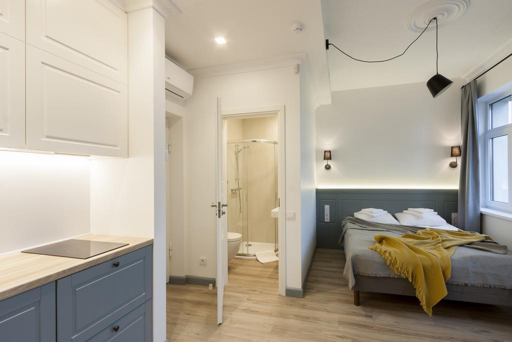 Apartment 9010 *